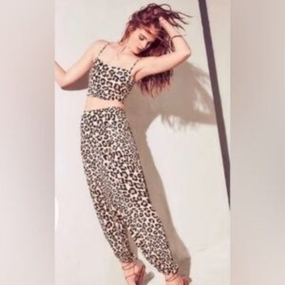 VICTORIA'S SECRET 2-Piece Harem Pants Crop Top Set S Animal Print Tan Navy - Picture 2 of 14